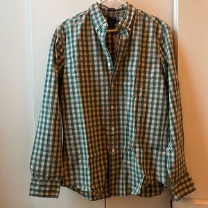 Classic JCrew Flex Washed Long Sleeved Button Down